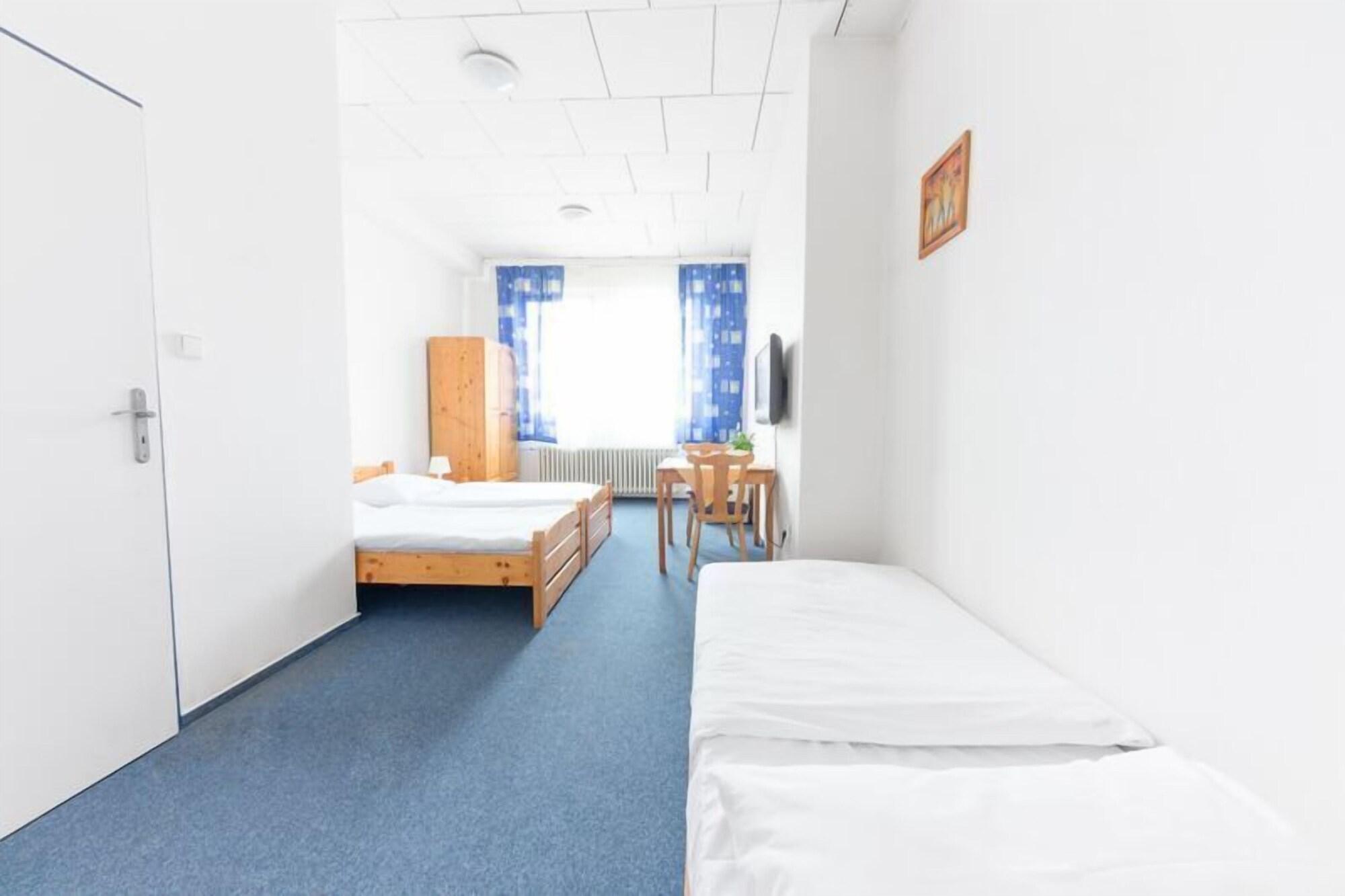 City Hostel Brno Модржице Екстер'єр фото