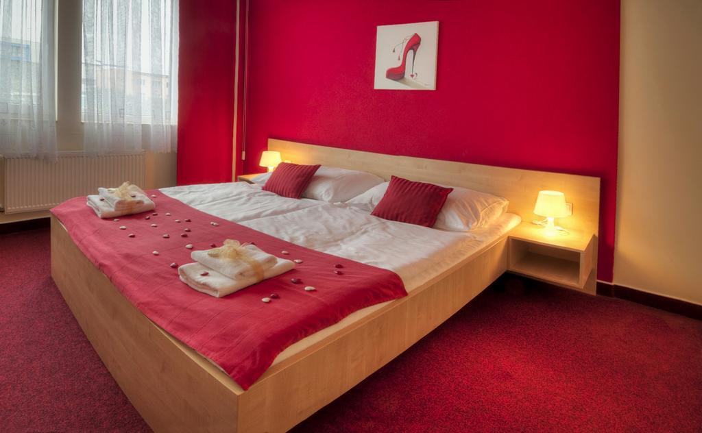 City Hostel Brno Модржице Екстер'єр фото