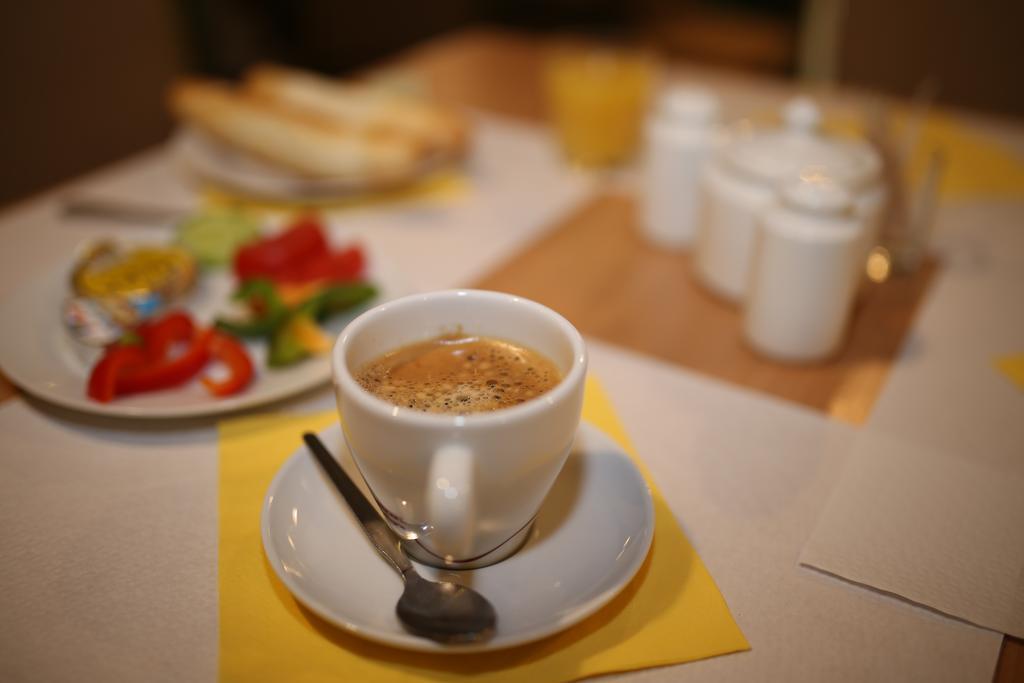 City Hostel Brno Модржице Екстер'єр фото