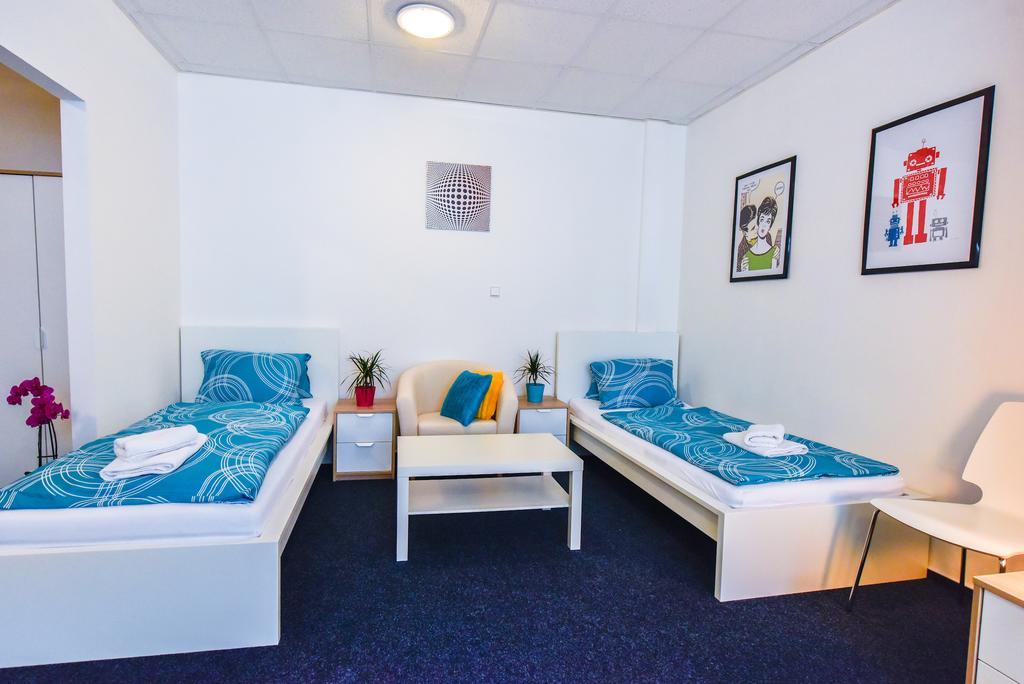City Hostel Brno Модржице Екстер'єр фото
