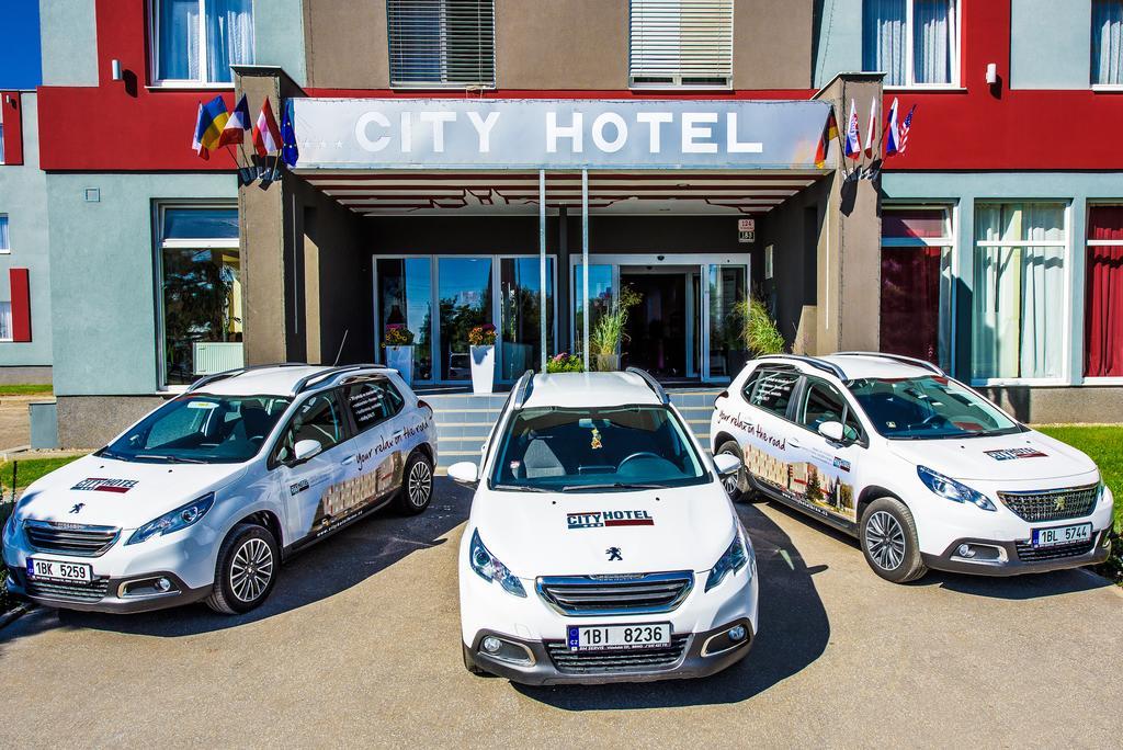 City Hostel Brno Модржице Екстер'єр фото