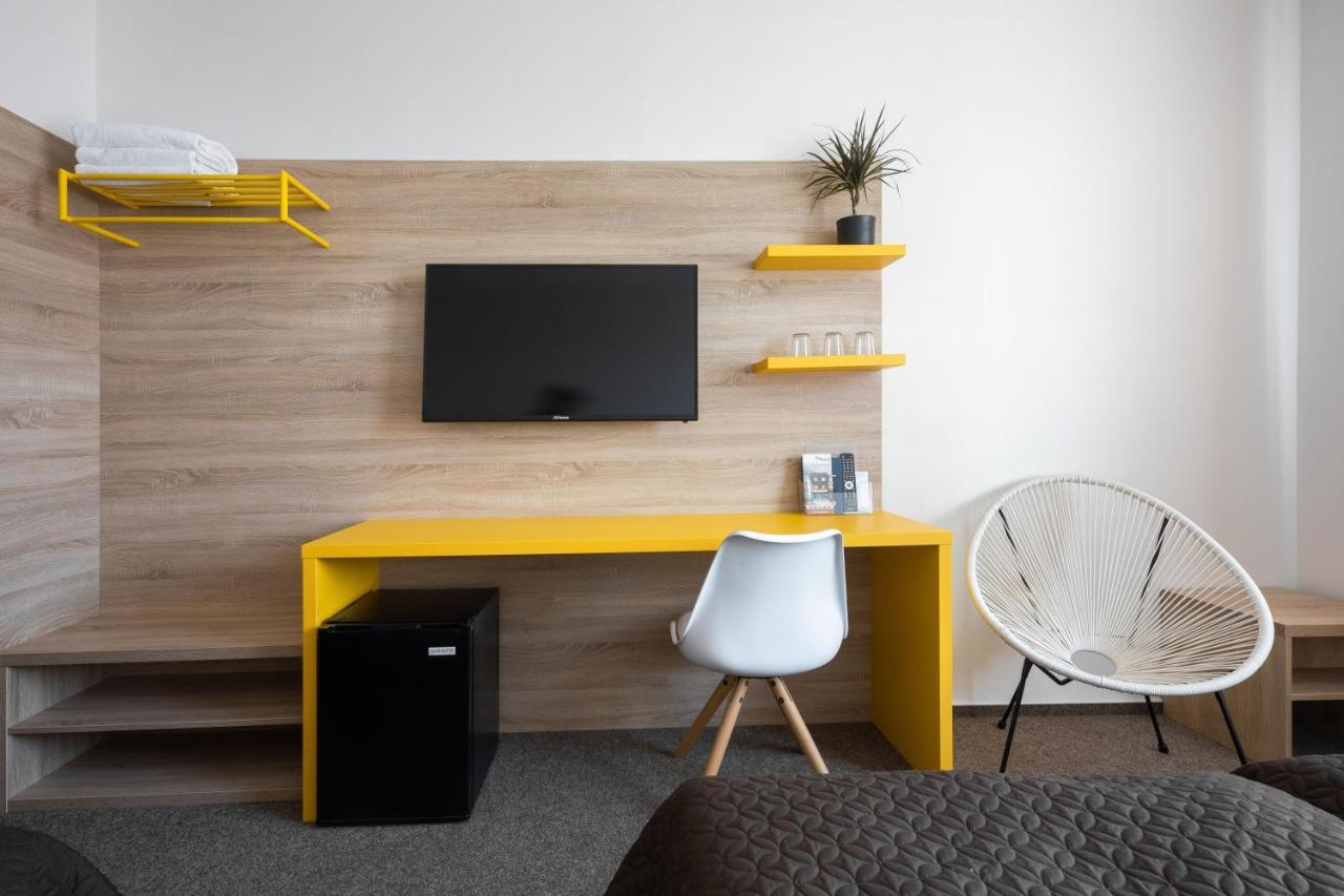 City Hostel Brno Модржице Екстер'єр фото