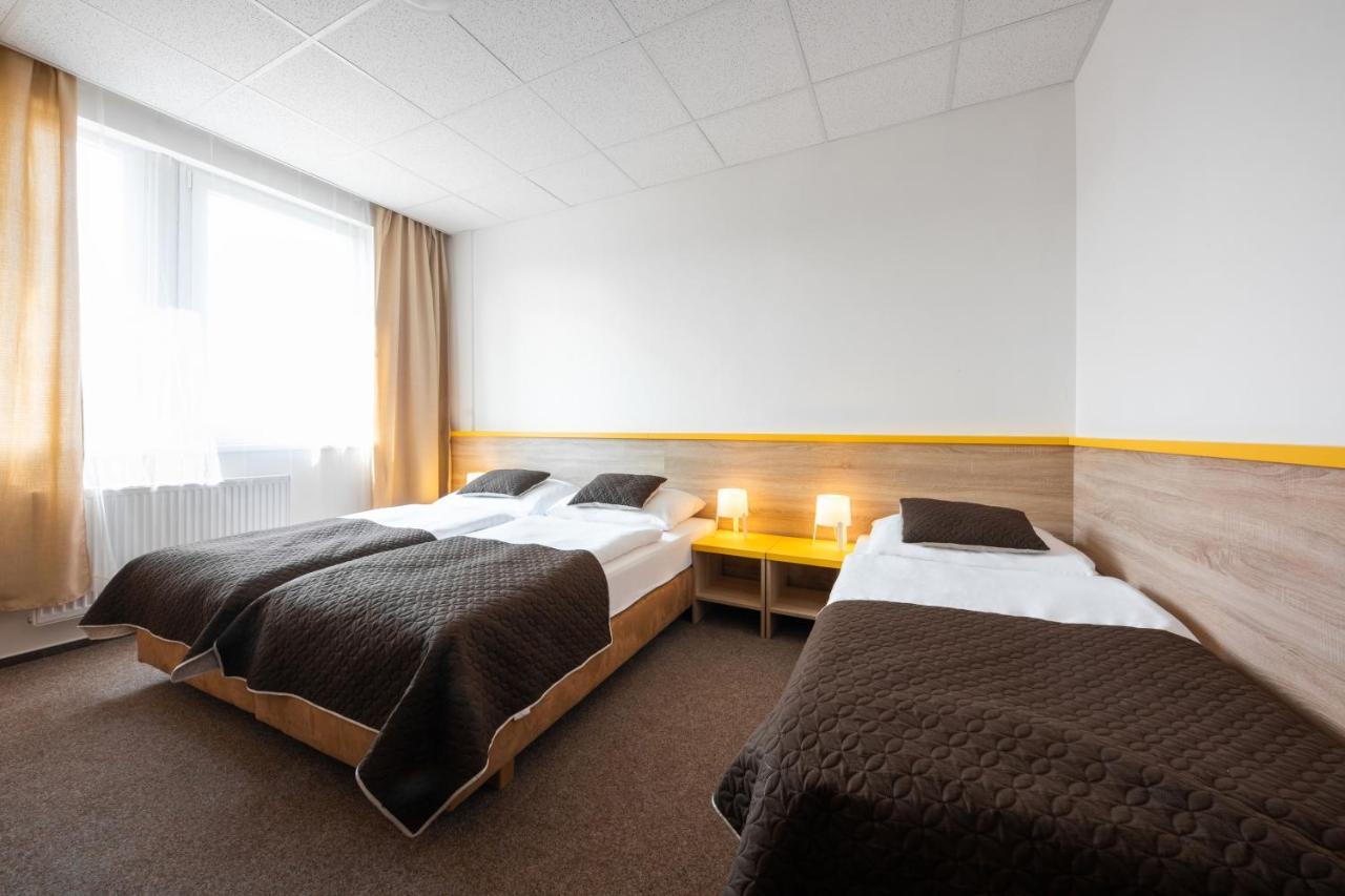 City Hostel Brno Модржице Екстер'єр фото